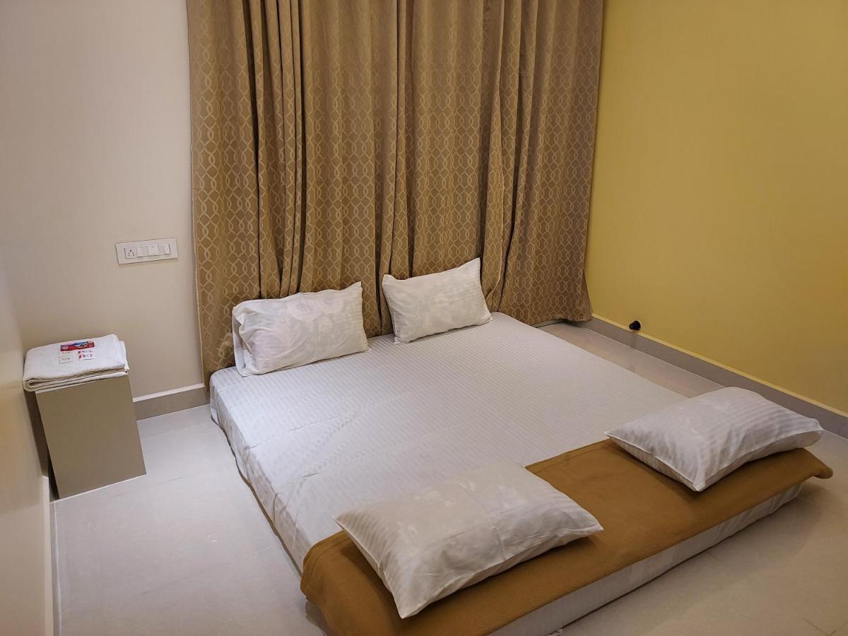 Srirangam Service Apartment Tiruchirappalli Екстер'єр фото