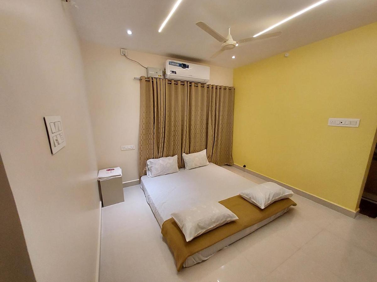 Srirangam Service Apartment Tiruchirappalli Екстер'єр фото