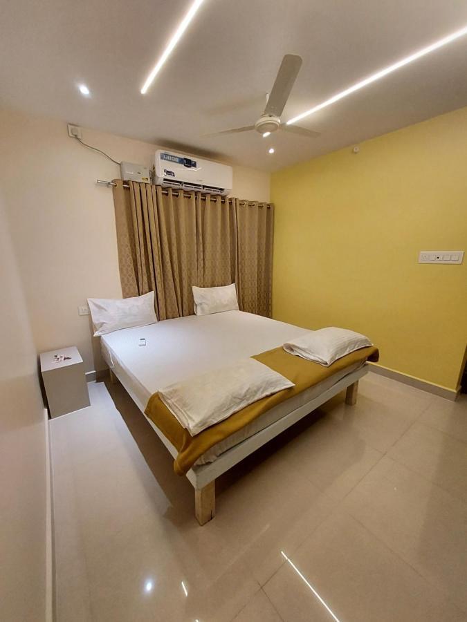 Srirangam Service Apartment Tiruchirappalli Екстер'єр фото
