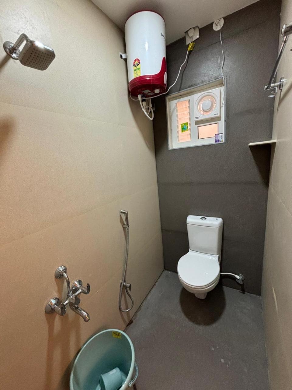 Srirangam Service Apartment Tiruchirappalli Екстер'єр фото