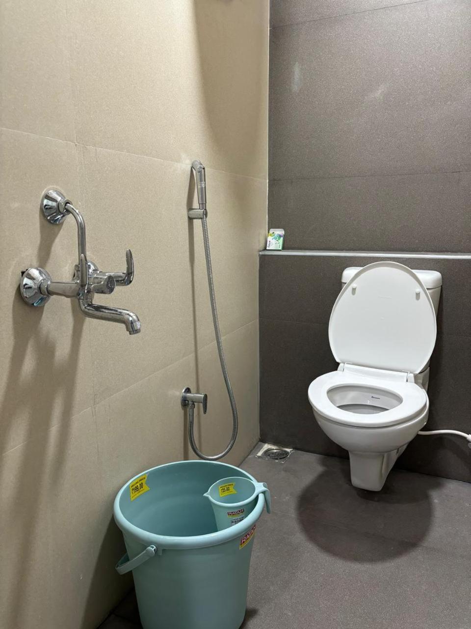 Srirangam Service Apartment Tiruchirappalli Екстер'єр фото